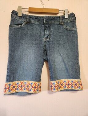 Vintage Y2K Contrast Jeans Embroidered Floral Cuff Bermuda Denim Shorts Size 7